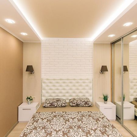 Vip Apartments Faraon On Kharkovskaya 1 Floor Sumy Exterior photo