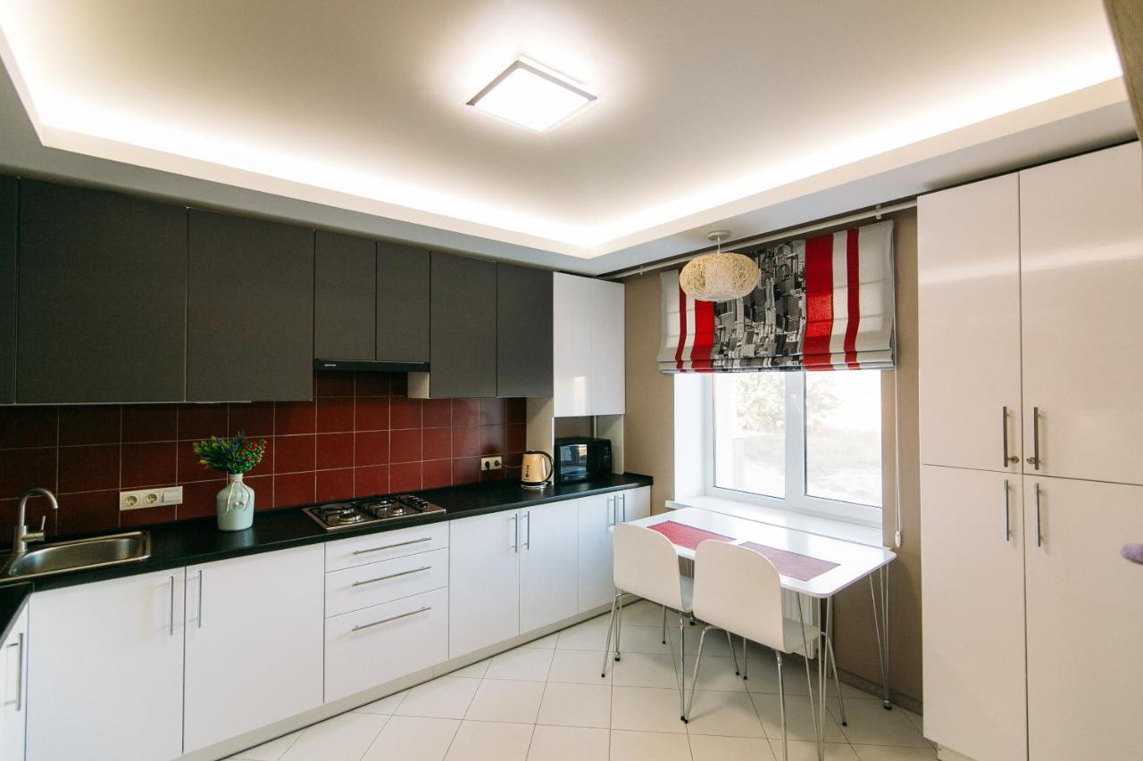 Vip Apartments Faraon On Kharkovskaya 1 Floor Sumy Exterior photo