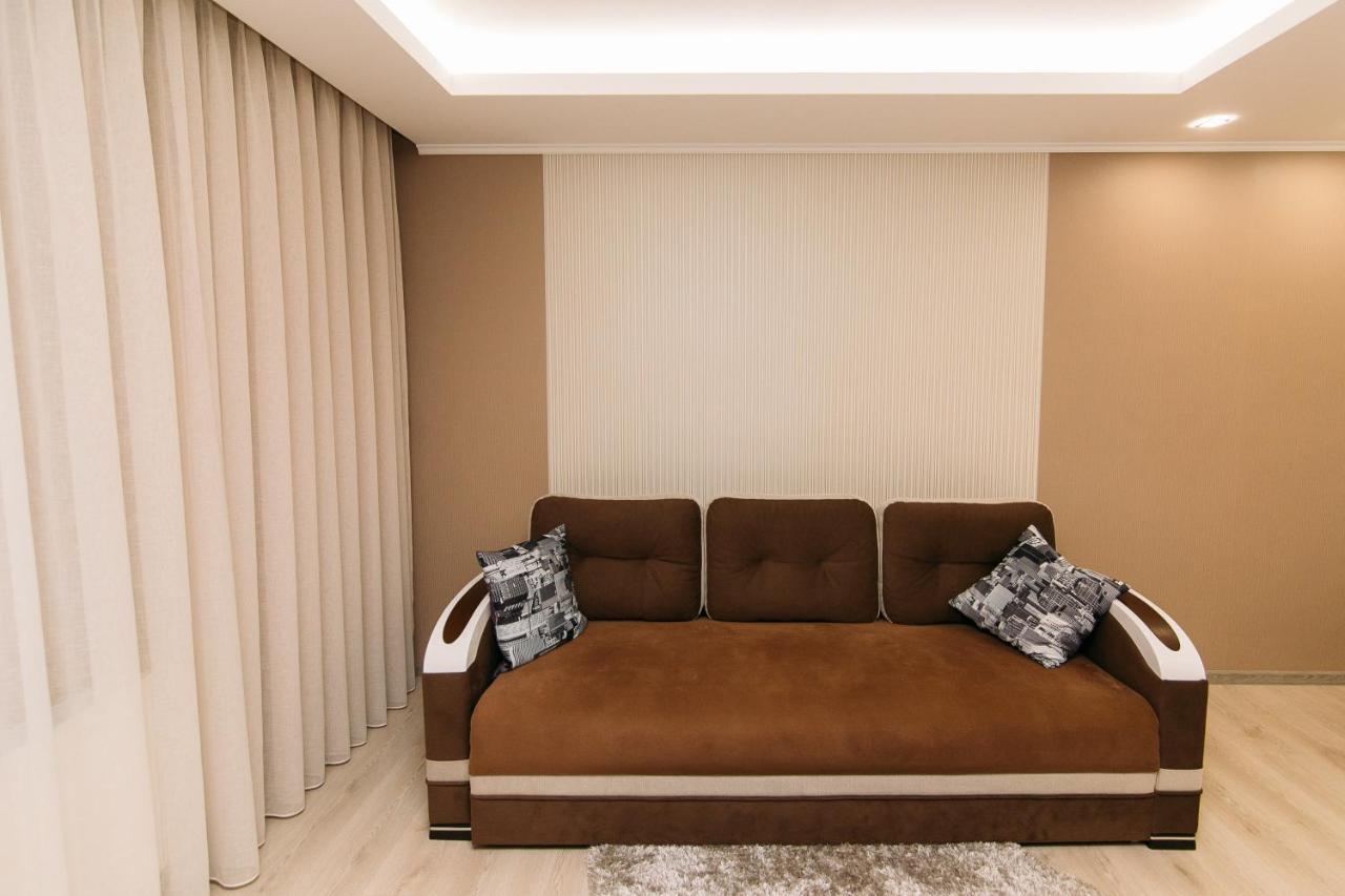 Vip Apartments Faraon On Kharkovskaya 1 Floor Sumy Exterior photo