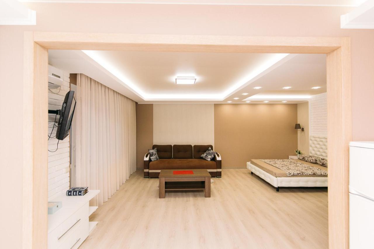 Vip Apartments Faraon On Kharkovskaya 1 Floor Sumy Exterior photo